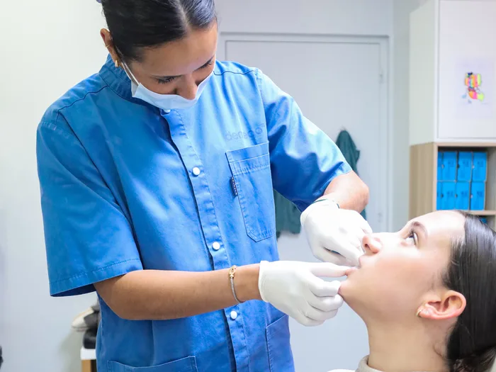 Consultation orthodontique adulte avec scanner 3D au Centre Dentalvie de Castelnau-le-Lez